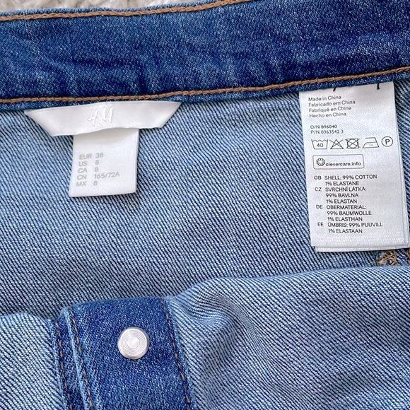 H&M Medium Wash Denim Button Down Mini Skirt - Picture 2 of 3